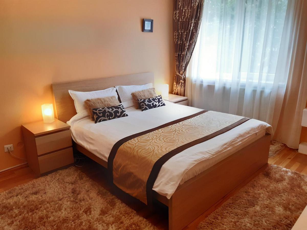 Apartament Central Piatra Neamţ Exterior foto