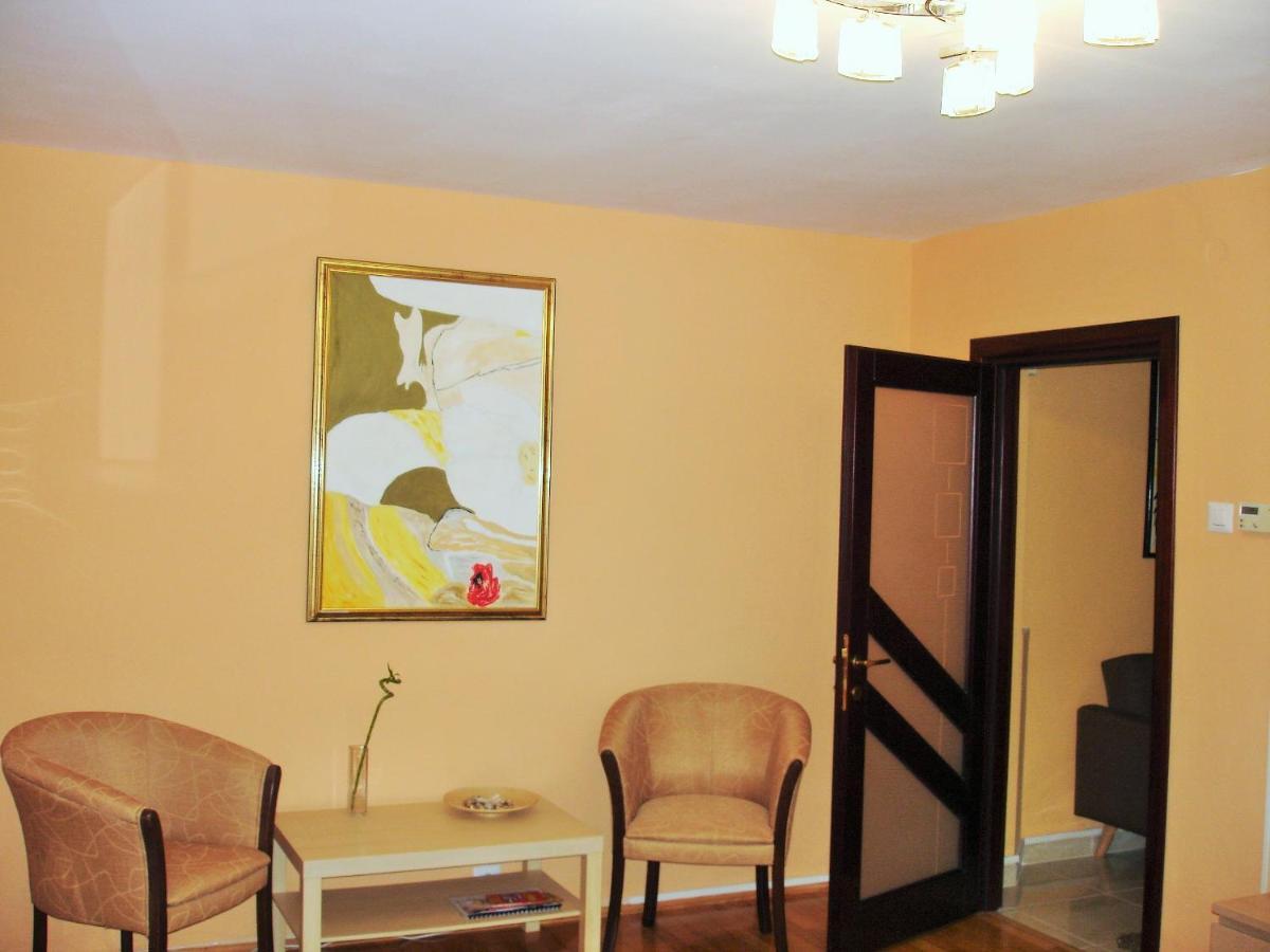 Apartament Central Piatra Neamţ Exterior foto